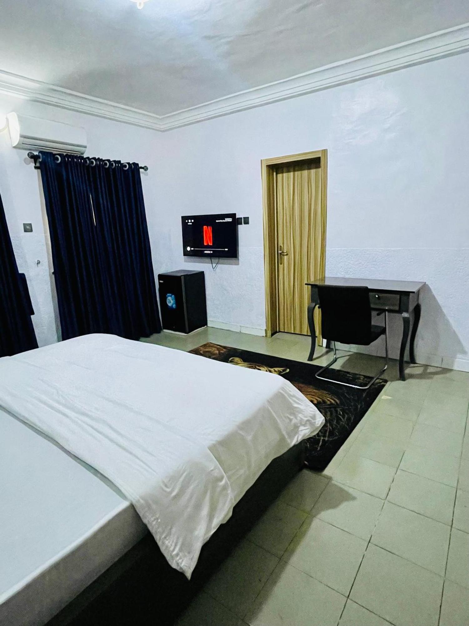 Weena Hotel & Resort Lagos Ngoại thất bức ảnh